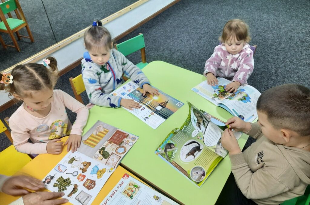 Бібліомалята знайомляться з журналами