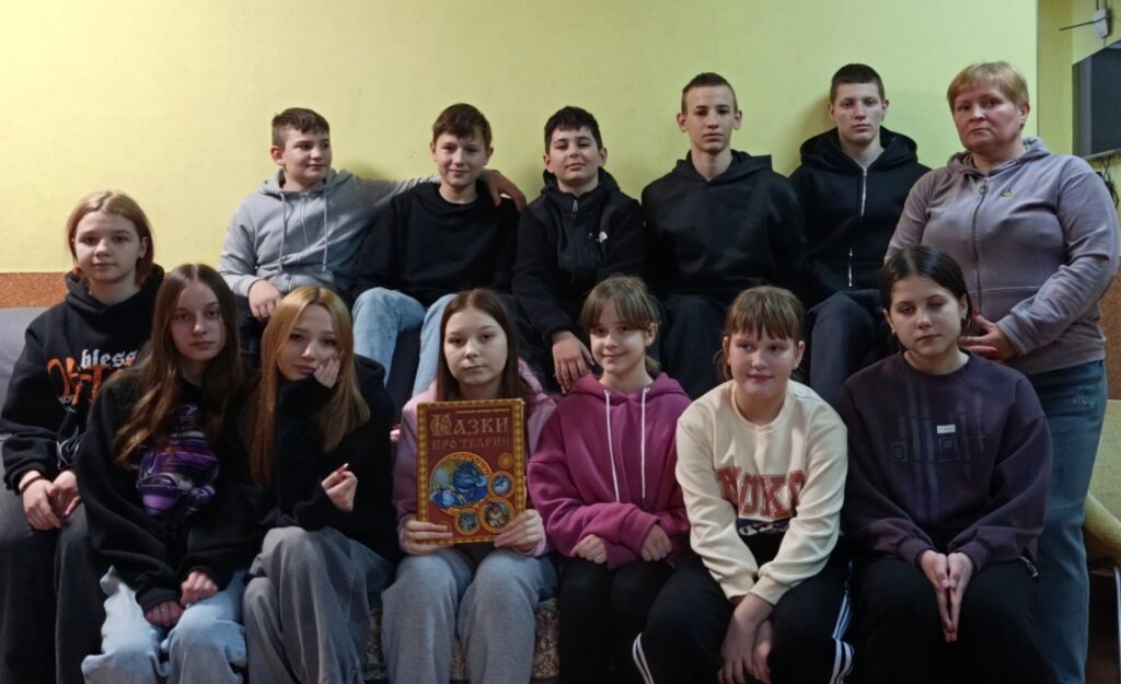 Учасники квесту "Казки навпаки"