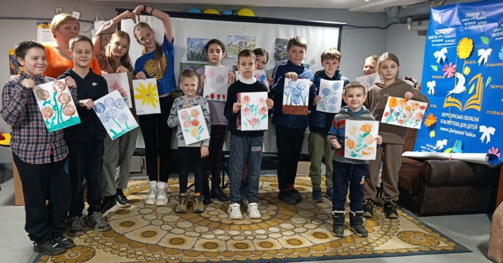 Учасники літературної години й арт-майстерки