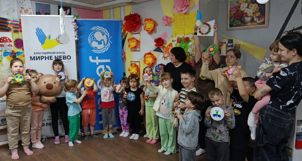 Учасники літньої програми для "Бібліомалят"