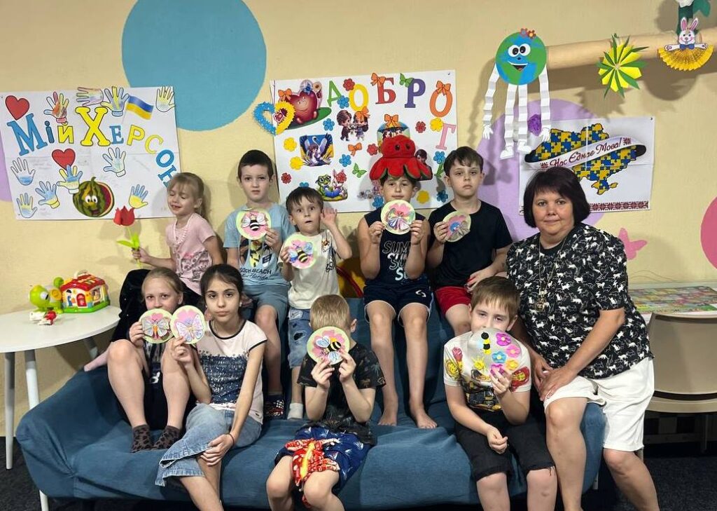 Учасники літньої програми студії "Бібліомалята"