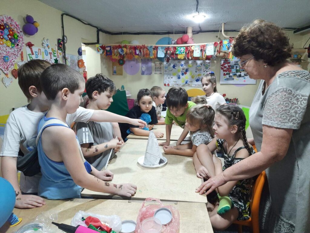 "Бібліомалята" проводять цікаві досліди